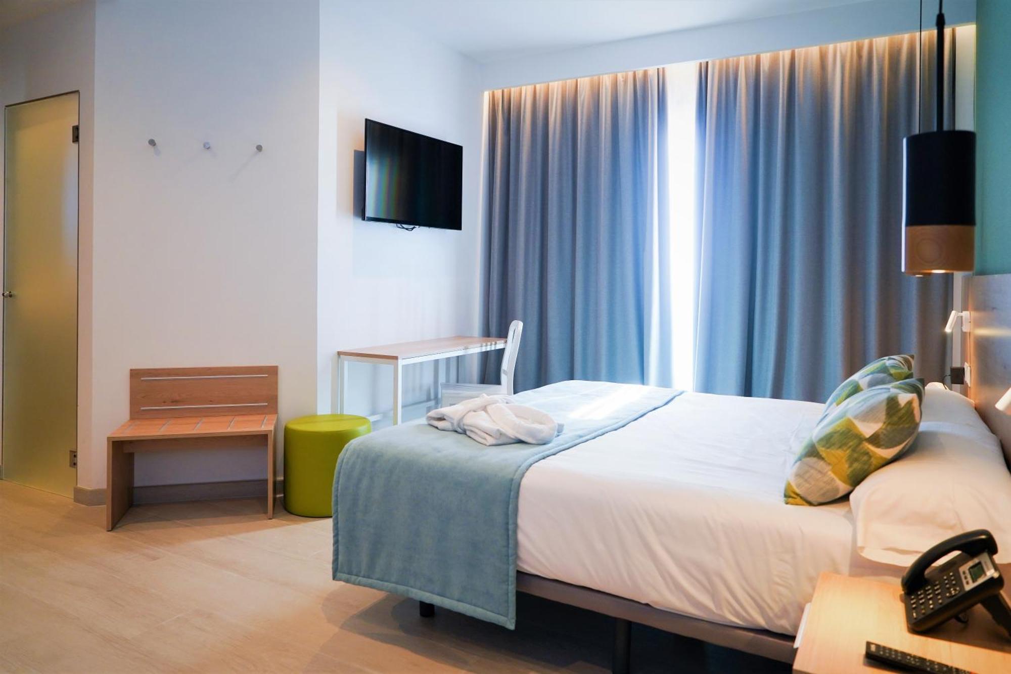Superior Double Room,1284110881:JPEG